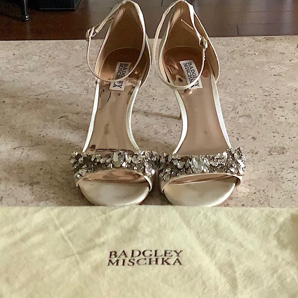 Badgley Mischka Bankston Shoes